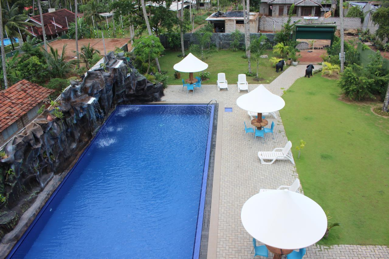 K And K Country Resort Minuwangoda Eksteriør billede